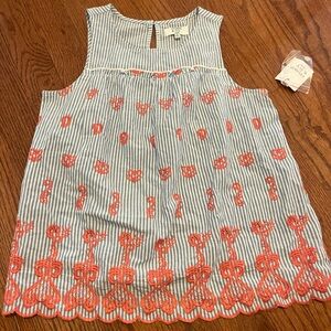 Crown and Ivy top